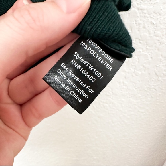 The Workshop Forest Green Scalloped Edge Cropped Sweater Shirt Top — Size L - Picture 7 of 7